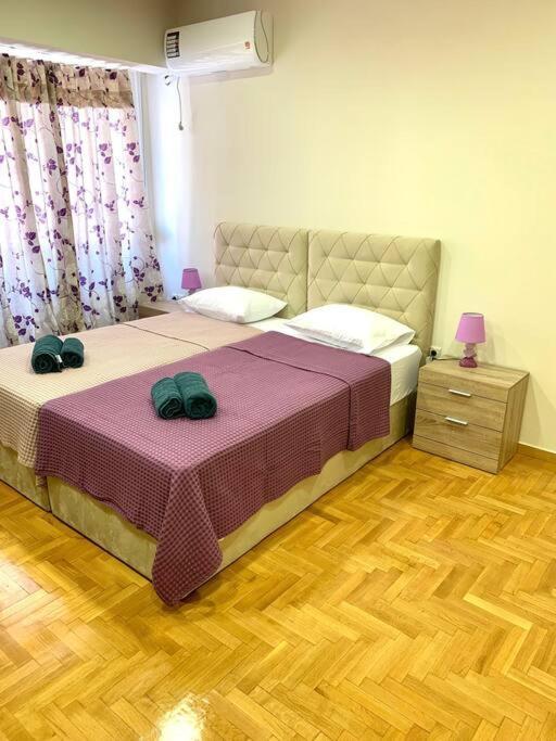 Spacious 4-Bedroom Family Home, 100M From Metro Atina Dış mekan fotoğraf